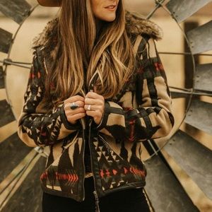 Small wool / southwest print jacket + faux fur collar